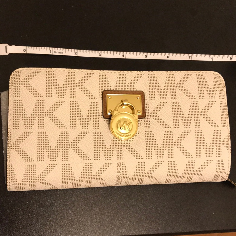 Michael Kors wallet